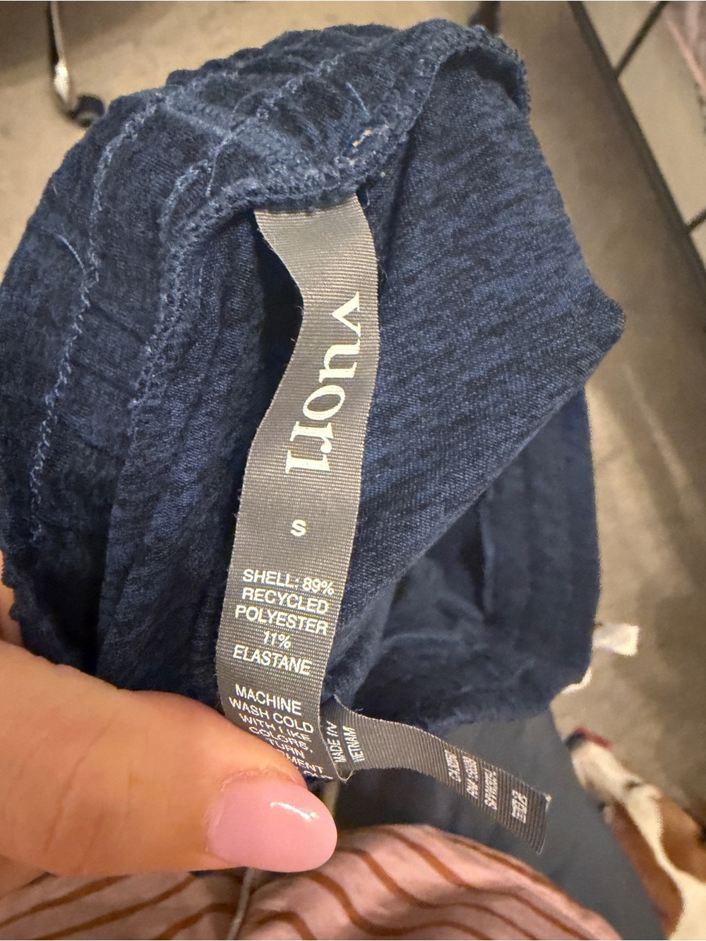 Vuori joggers heathered Navy blue size small - Picture 5 of 5